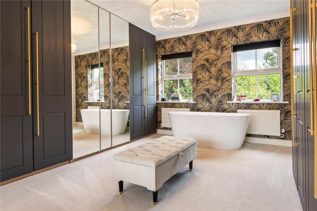 Dressing Room/Bed 4