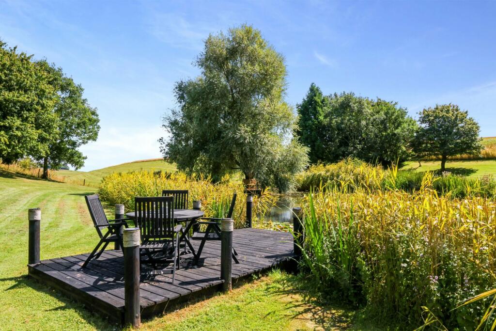 Lakeside Seating