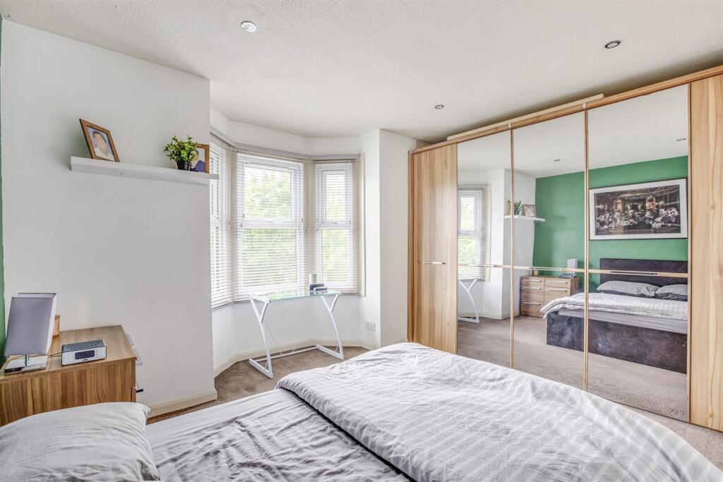2 Lede View Court, London Road, HP11 1HR-2.jpg
