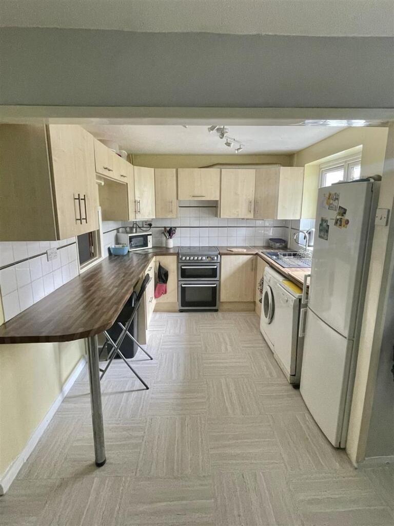 kitchen .jpg