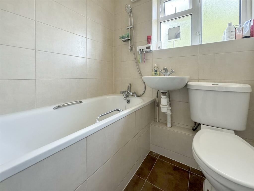 Bathroom.jpeg
