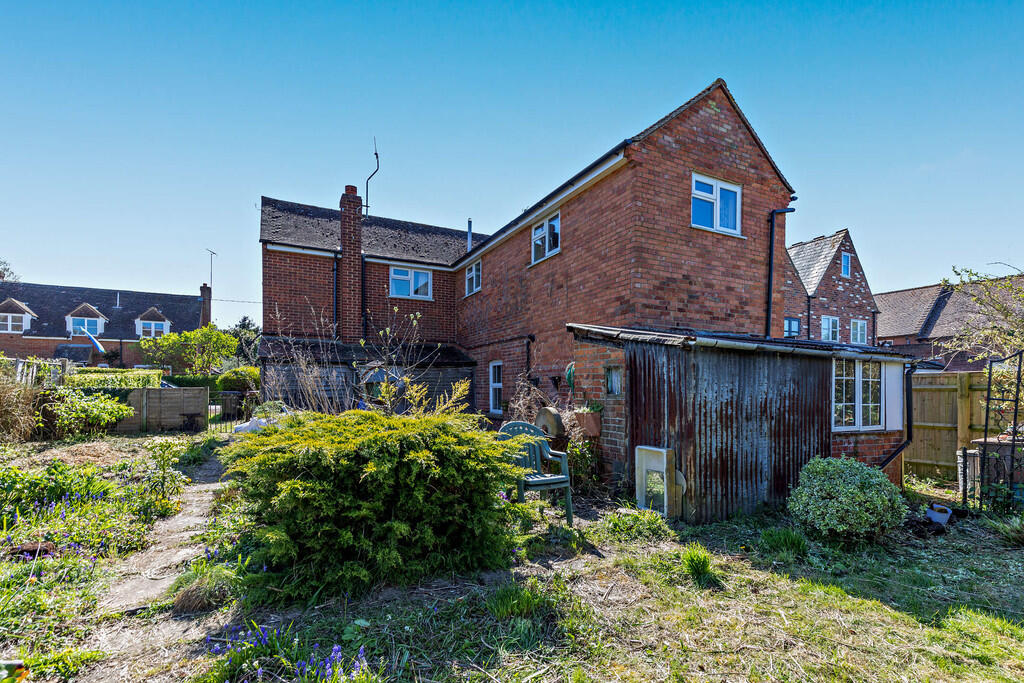 8644695-exterior0...