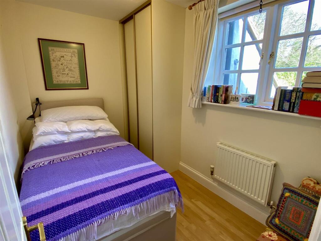 Bedroom 3.JPG