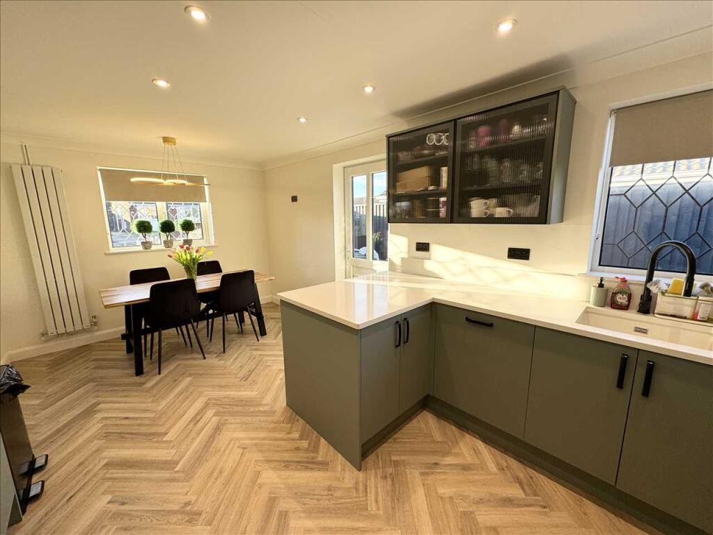 DINING KITCHEN