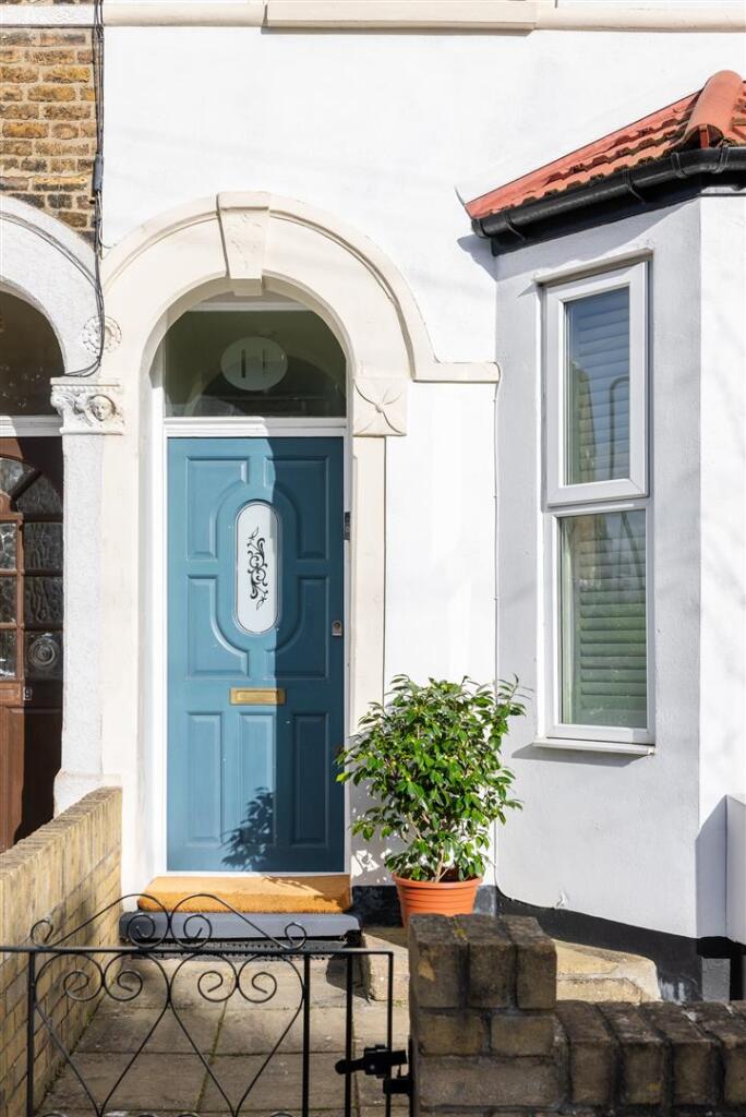 Mornington Road, E11