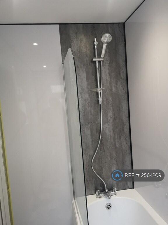 New 3 Piece Bathroom