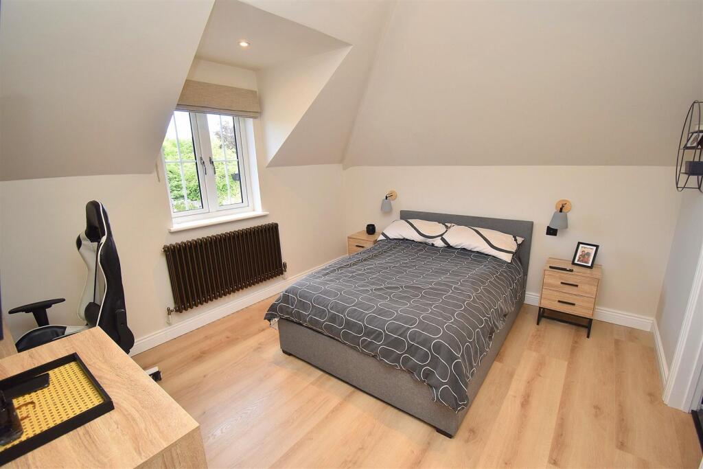 Bedroom.JPG