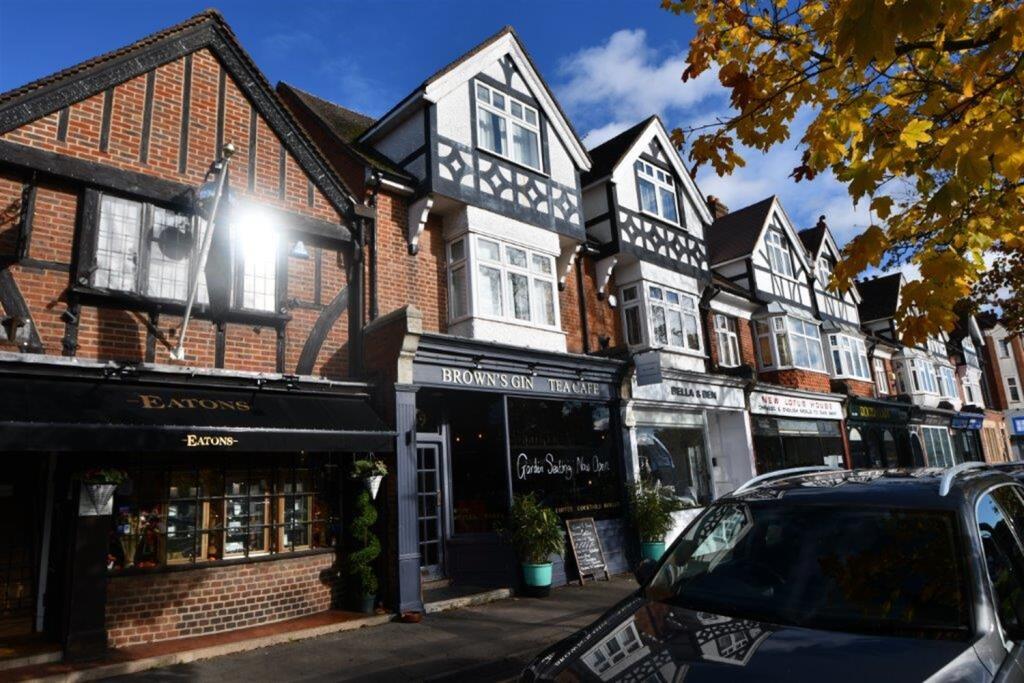 2 bedroom Maisonette 1st Floor in Cranleigh