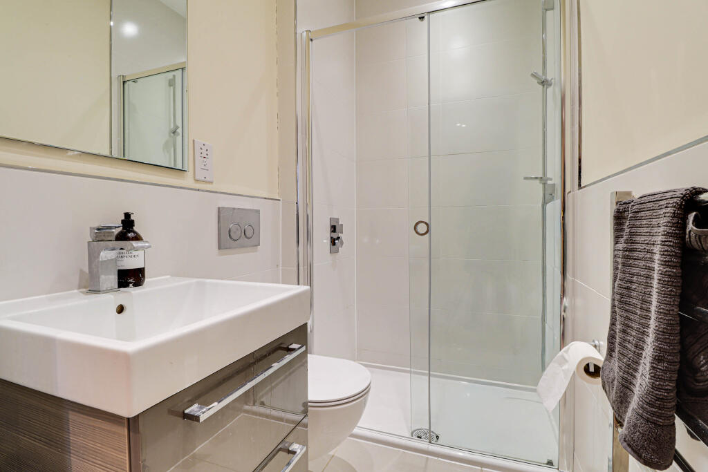 En suite Shower Room
