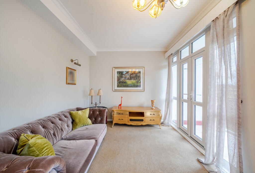 1385528-2-69282fb...