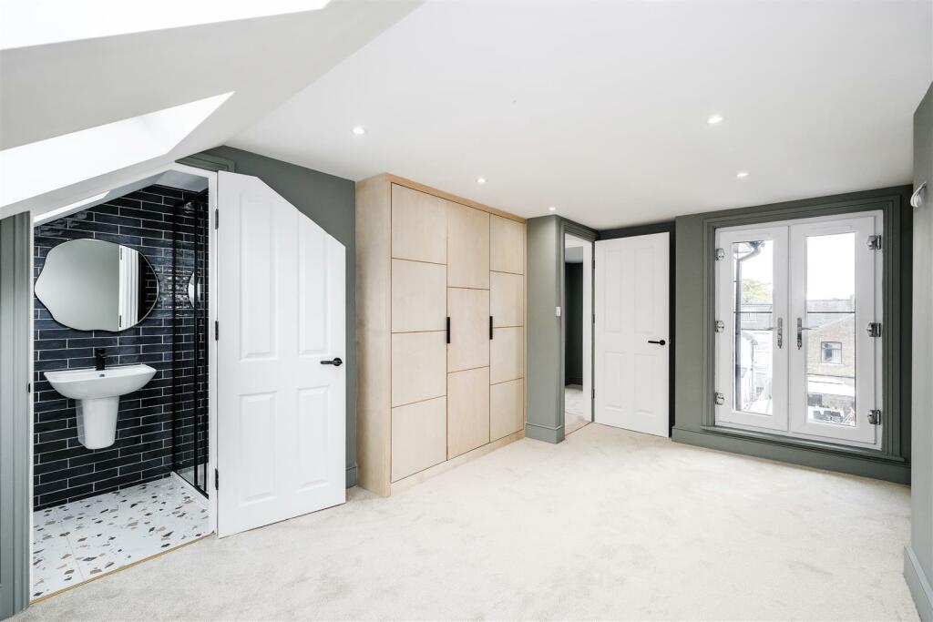 69 Marten Road-66.jpg