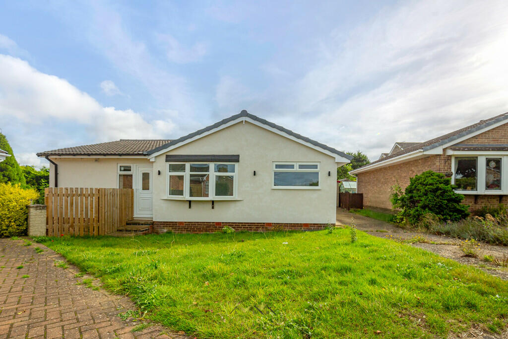 Front of bungalow...