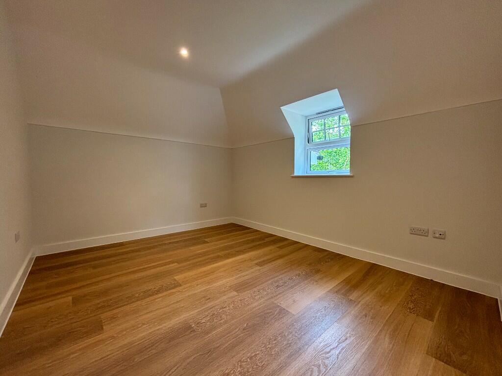 2 Double Bedrooms 
