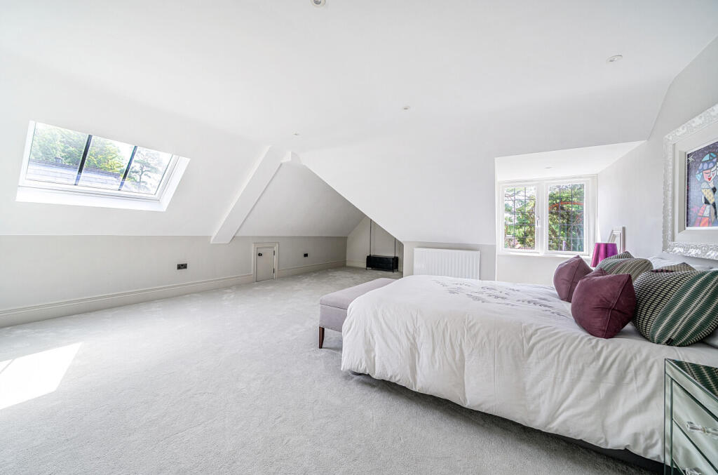 1314396-10-685683...