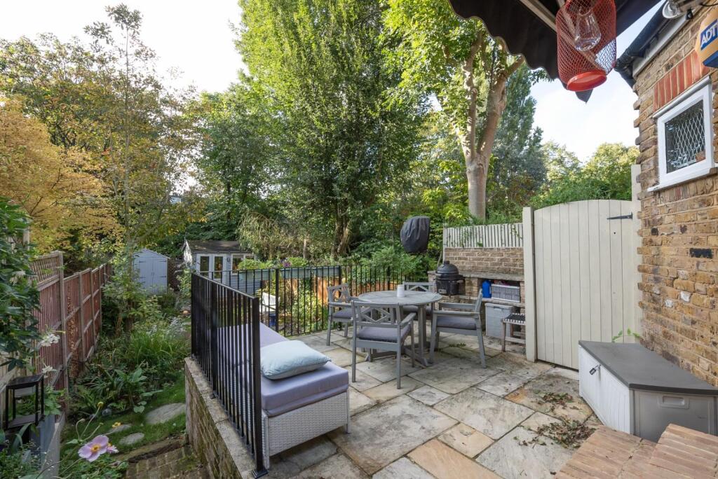 Private Garden Patio