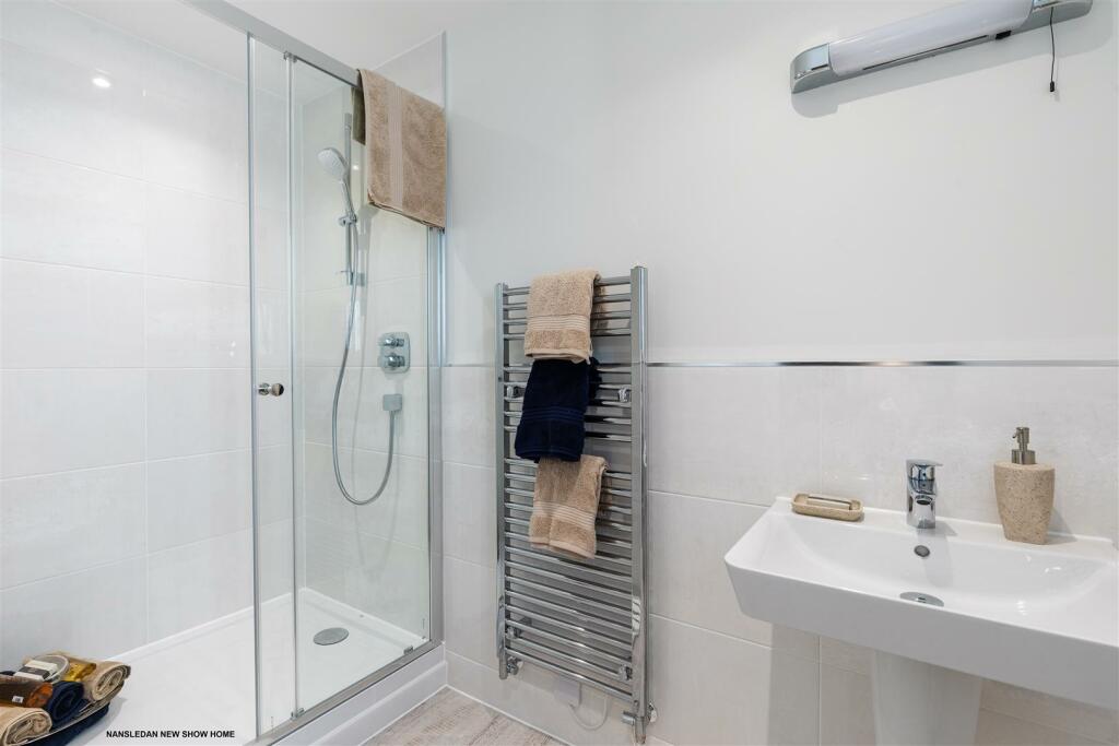 CG Fry show home