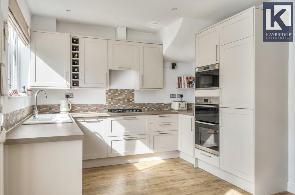 Cherrywood Lane, Morden - SM4 4HD