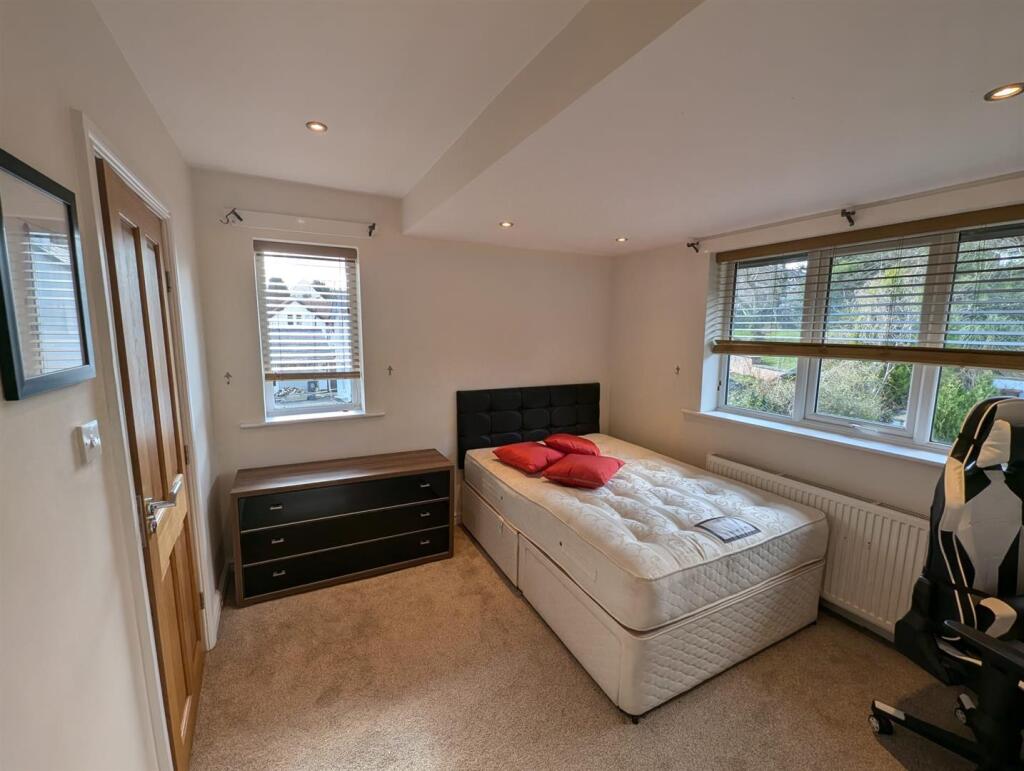 WhatsApp Image 2025-03-13 at 11.34.13_1cd1e216.jpg