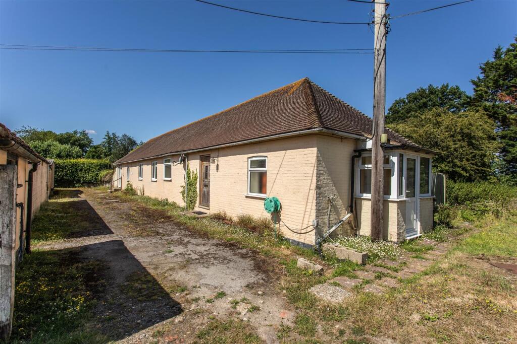 Bungalow &amp; Stable Church Farm-4.jpg
