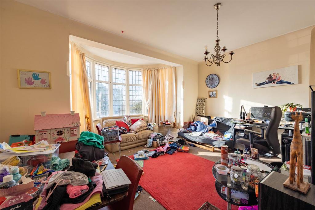 Lounge Flat 1