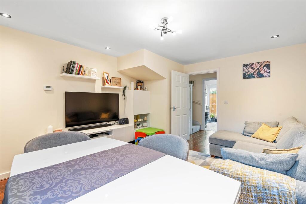20 Greyhound Road (17 of 32).jpg
