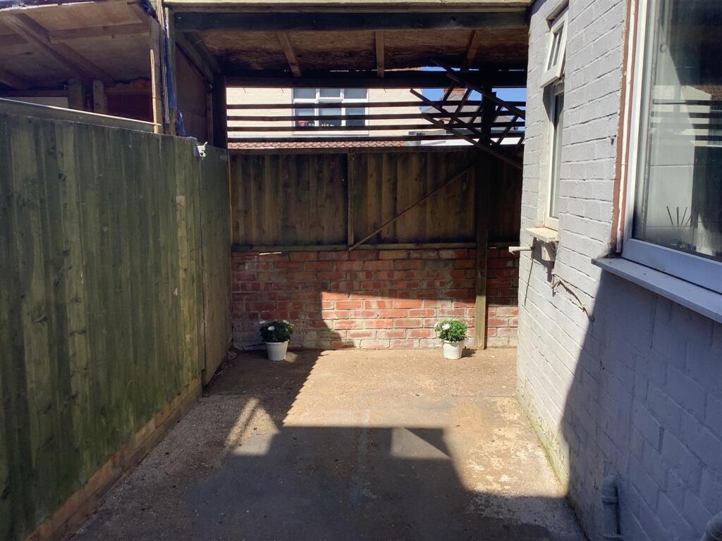 yard.jpg