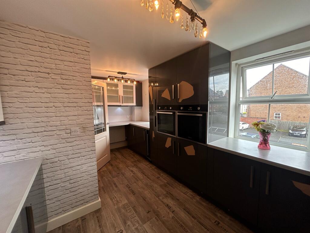 Kitchen Breakfast Room