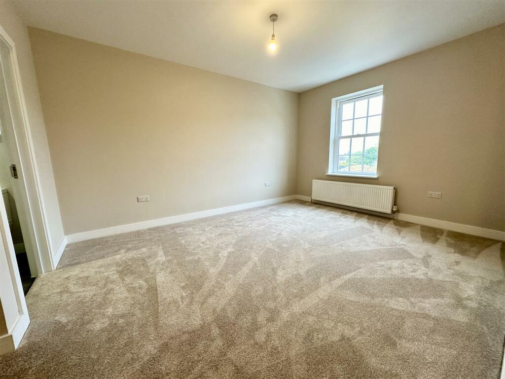 bedroom one.JPEG