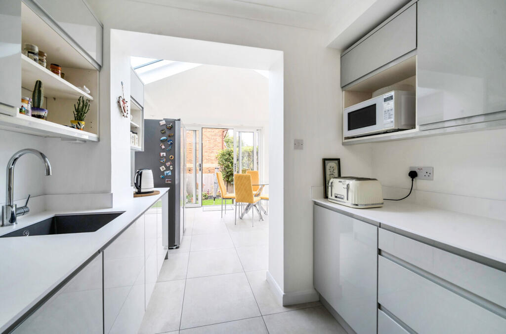 1362201-11-68dea1...