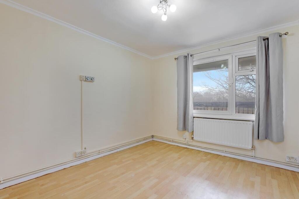 12-thumbf0a9JHRMCT - 261 Cortis Road - 34.jpg