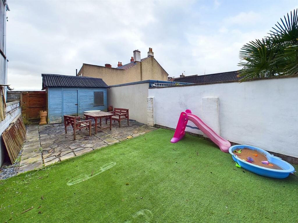 15 - Terraced House for Auction, Kingswood, Bristo
