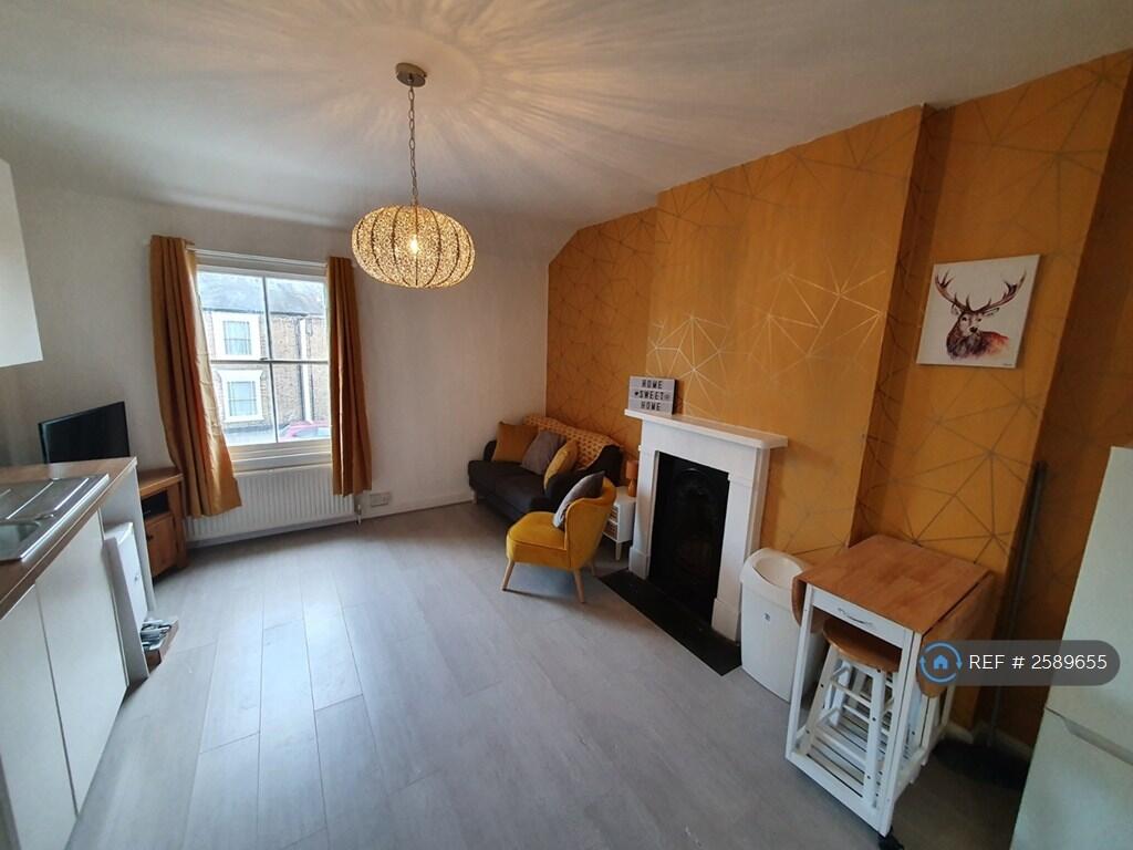 Shared Lounge/Kitchen/Diner