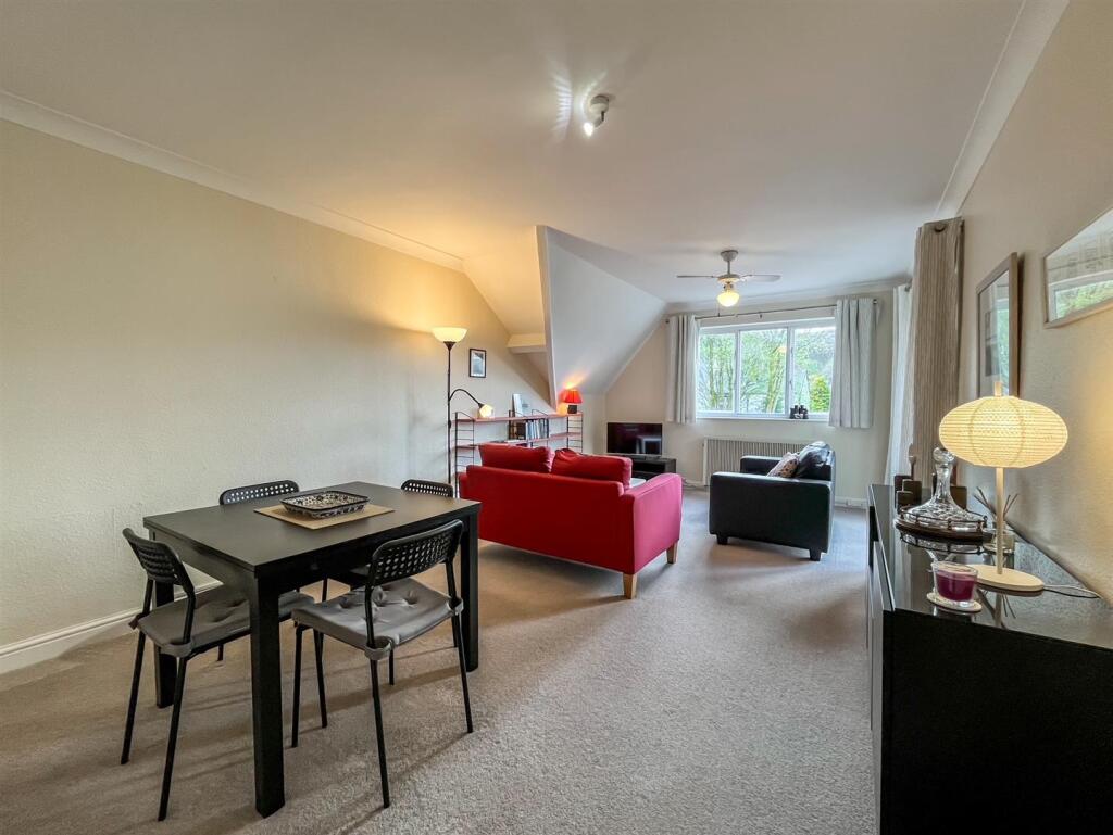 Living Room &amp; Dining Area