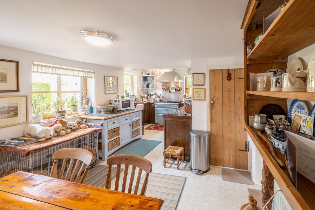 Kitchen / Breakfast Room