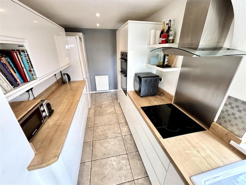 Open Plan Kitchen and Dining Area