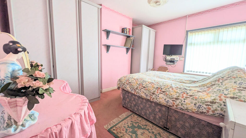 PXL_20251001_094427359.MP~2