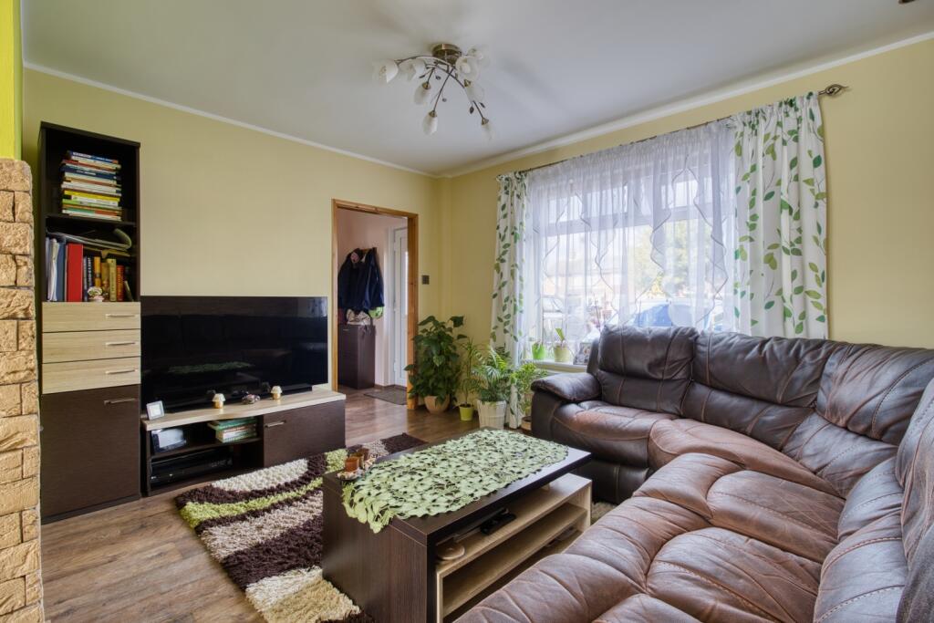 Lounge - EweMove Swindon South