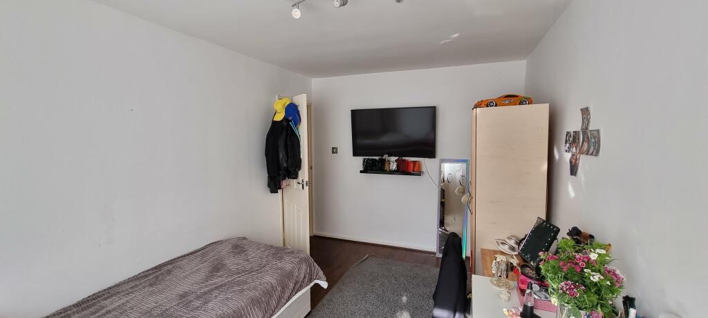 Bedroom (1)