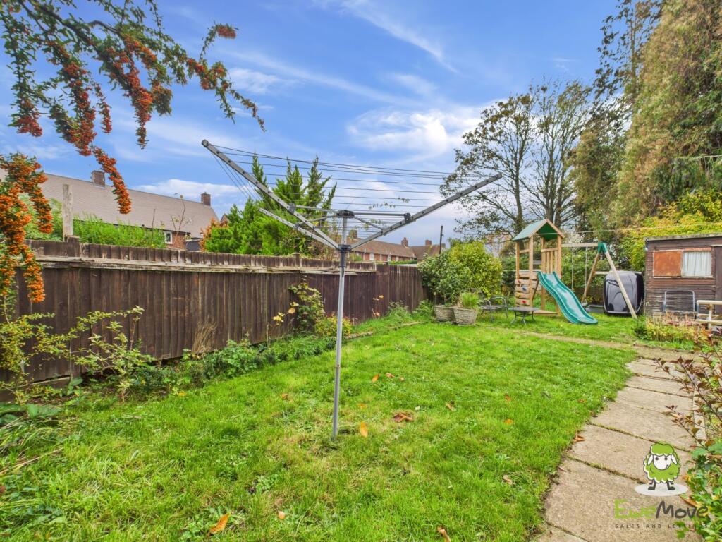 EweMove Estate Agents Basingstoke - St Andrews Roa