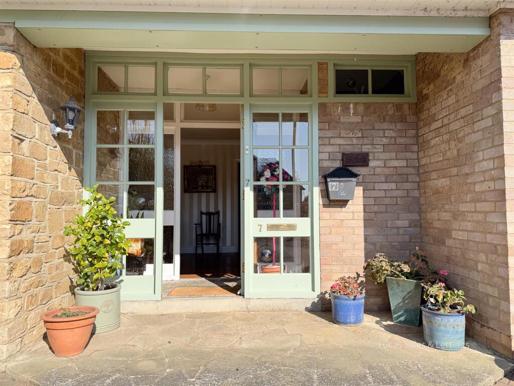 7 Poplars Farm Rd BS-26.jpg