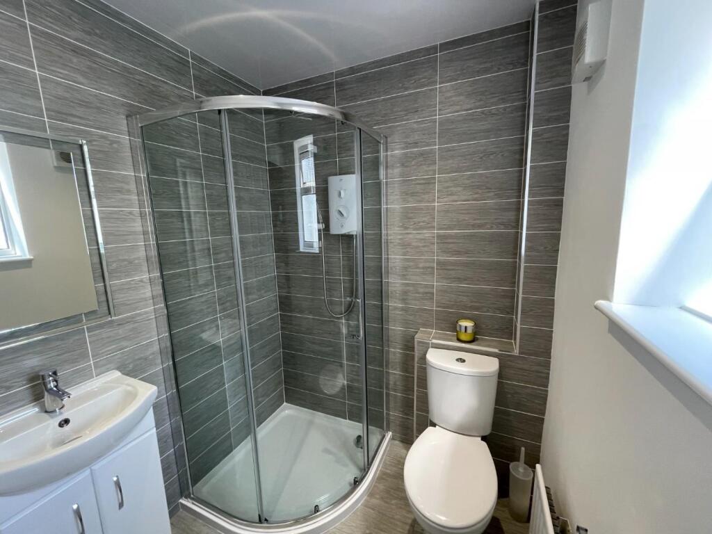 Shower room.jpeg
