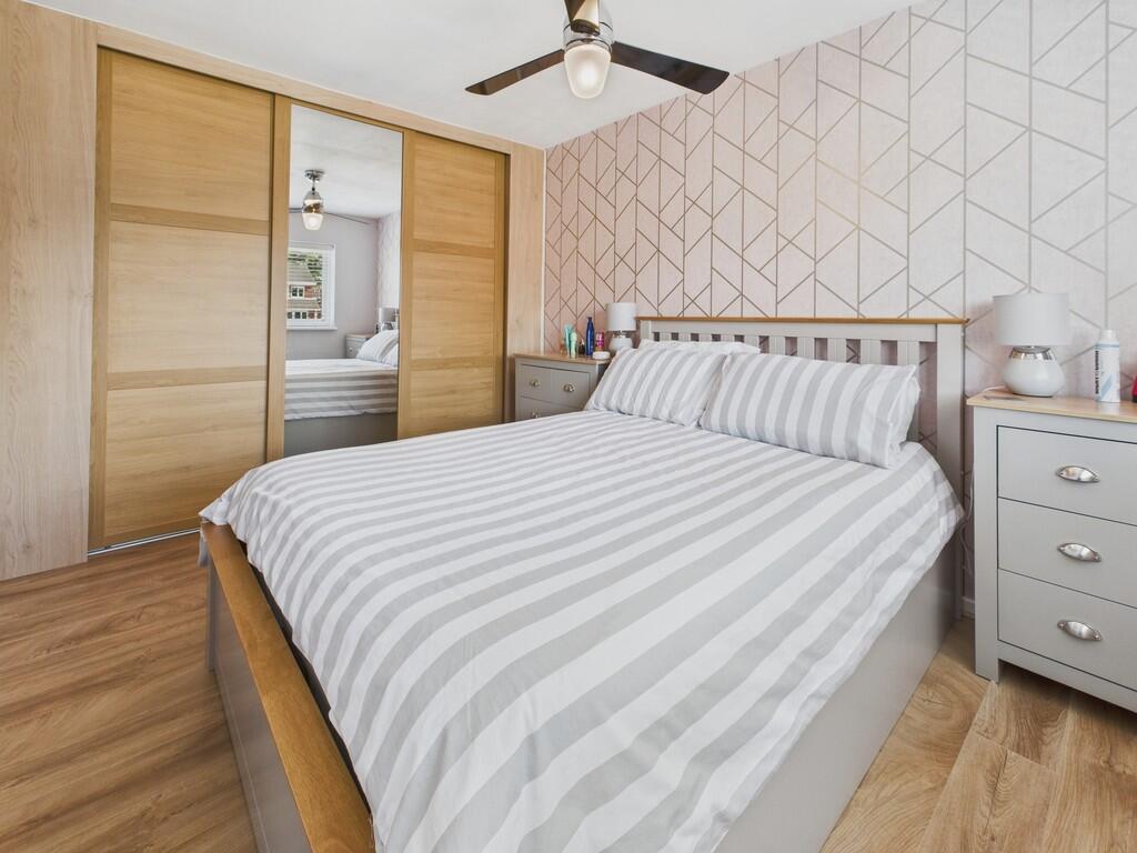 CAM04273G0-PR0188...