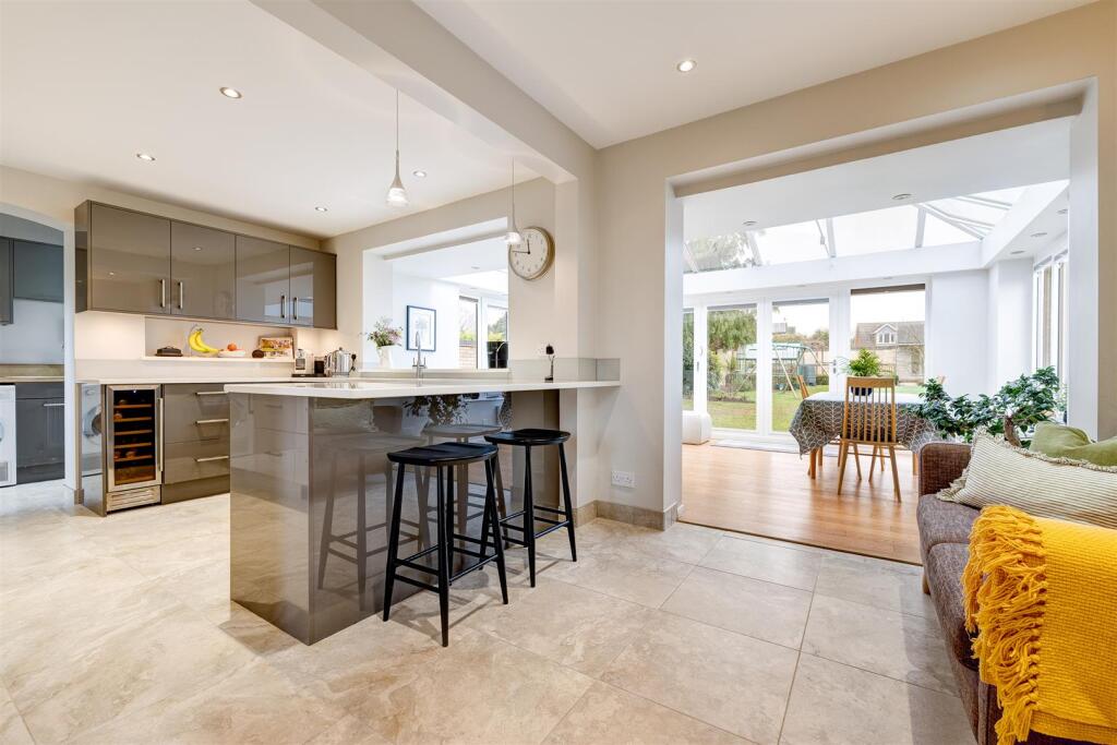 CV13 6BE 9GFL-002.jpg