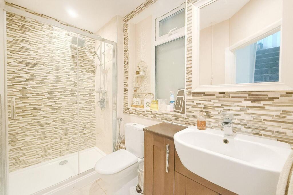 Bathroom 2