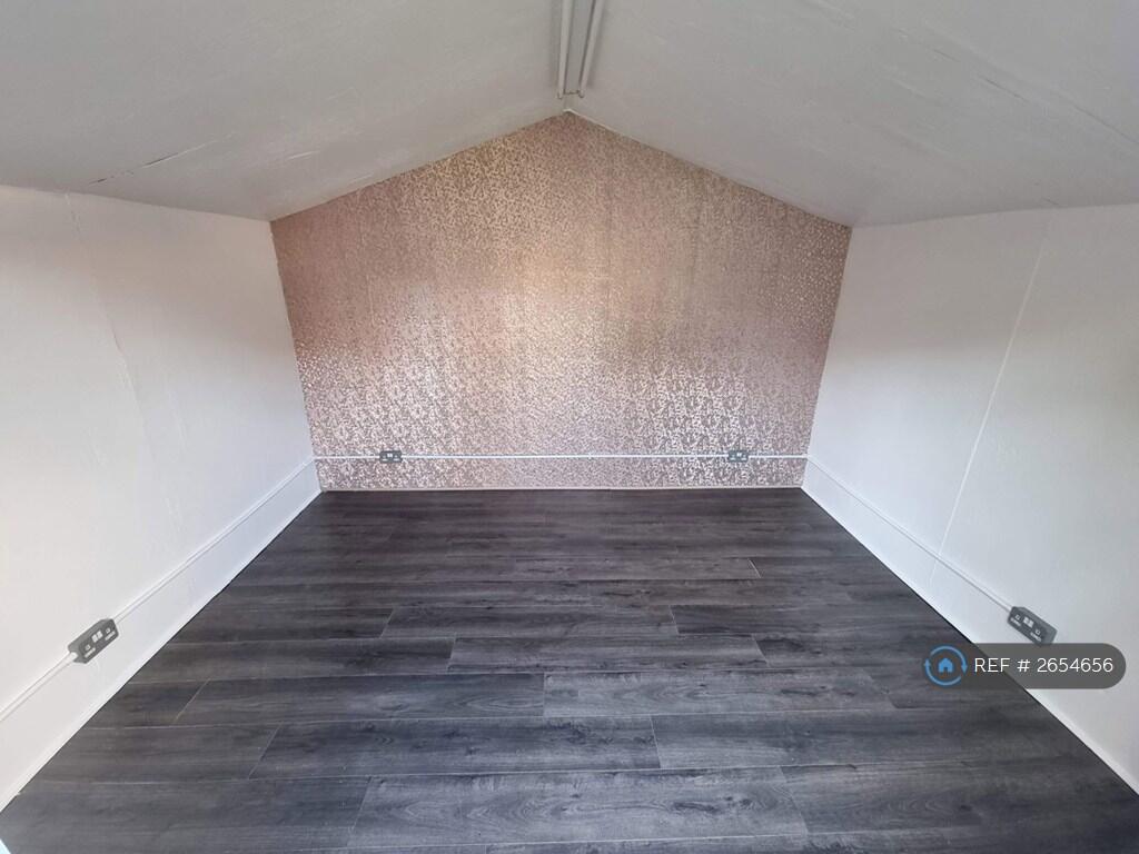 Insulated Summer House