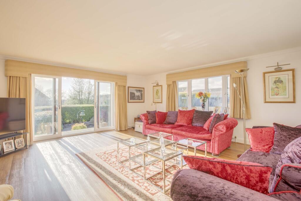 8 Mountain Ash, Marlow Bottom, SL7 3PB (LOW RES)-1