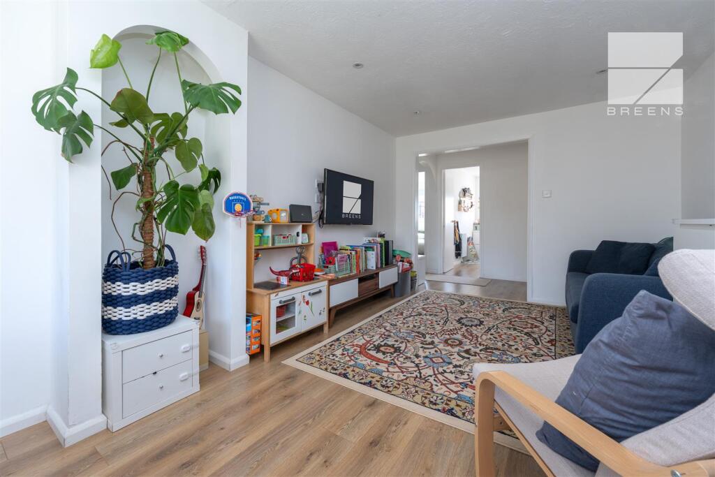 12 Hawthorne Court_0011.jpg