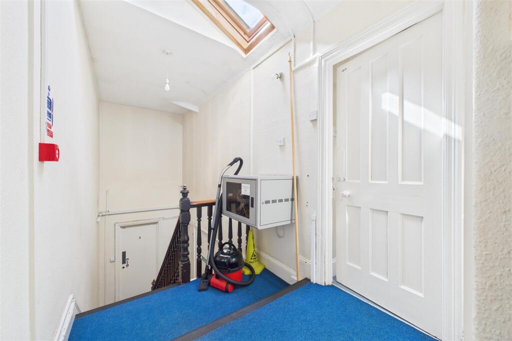 97 Woodland Road, Redland, Bristol BS8 1US | Freeh