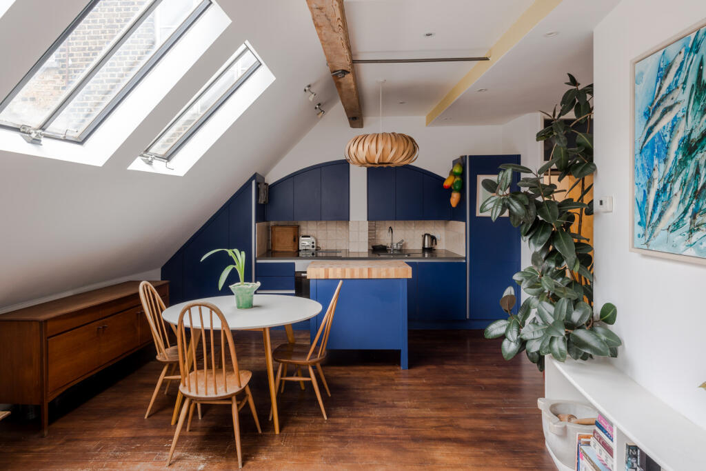 246854 - 7, 8 Fleur De Lis Street-19.jpg