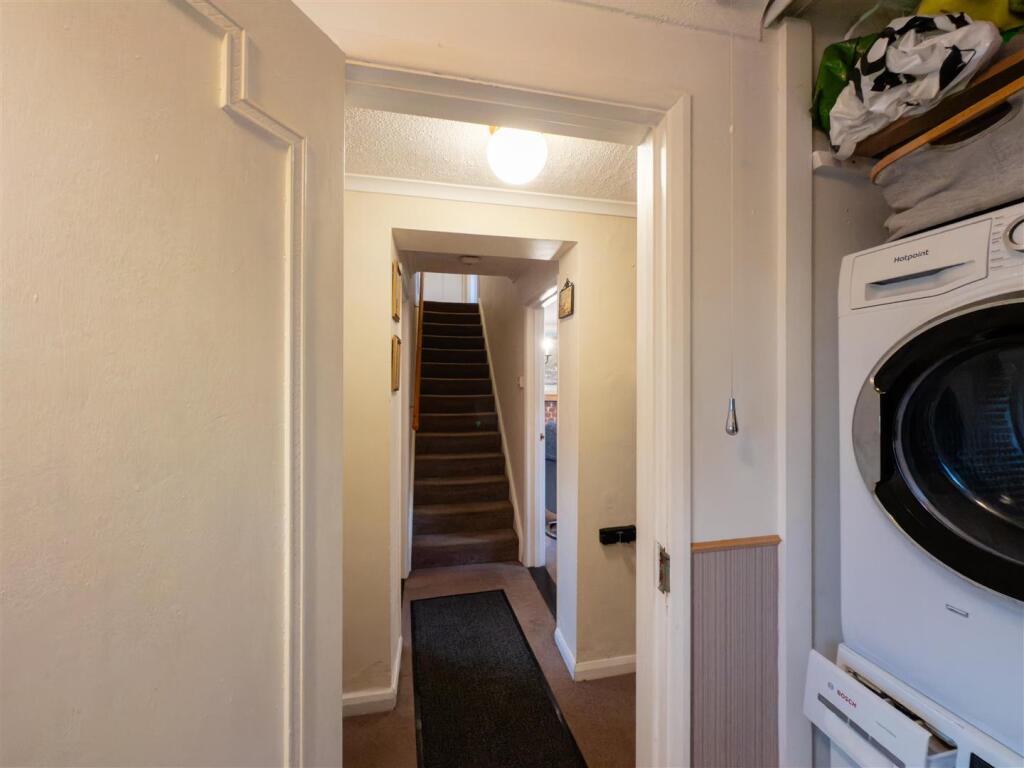Hallway.jpg